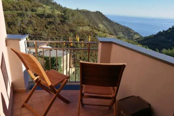 Appartamento con terrazzi vista vallata e mare La Spezia