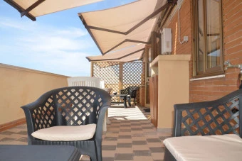 Affittacamere in attico vista mare